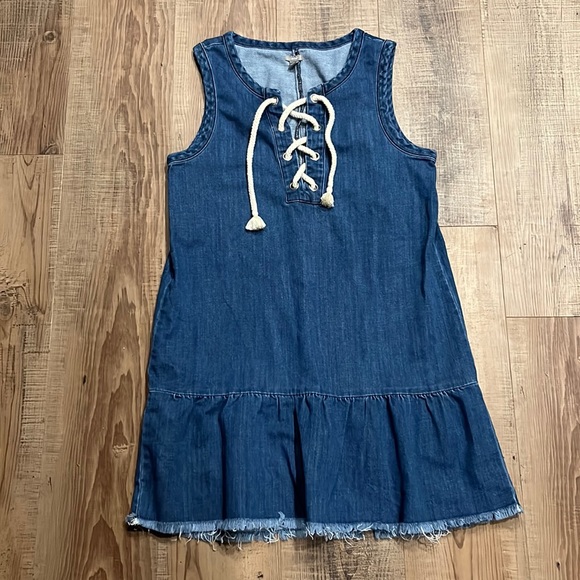 aerie Dresses & Skirts - Aerie size medium Chambray drop hem dress